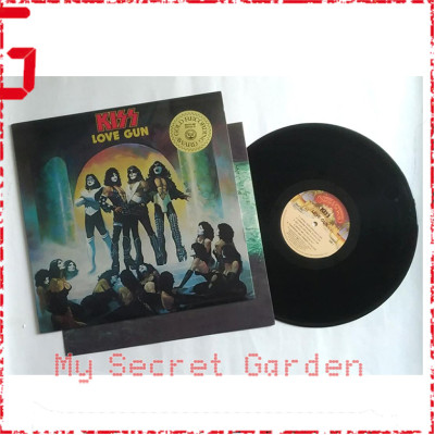 Kiss - Love Gun 1977 Hong Kong Pressing  Vinyl LP ***READY TO SHIP from Hong Kong*** Kiss - Love Gun 1977 Hong Kong Pressing  Vinyl LP ***READY TO SHIP from Hong Kong***